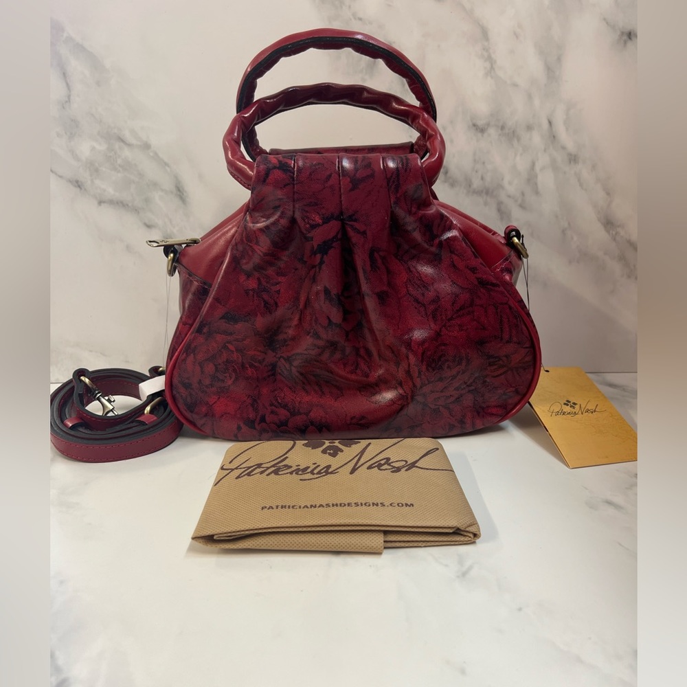 NWT Patricia Nash Milburn Etched Roses Vintage Crossbody